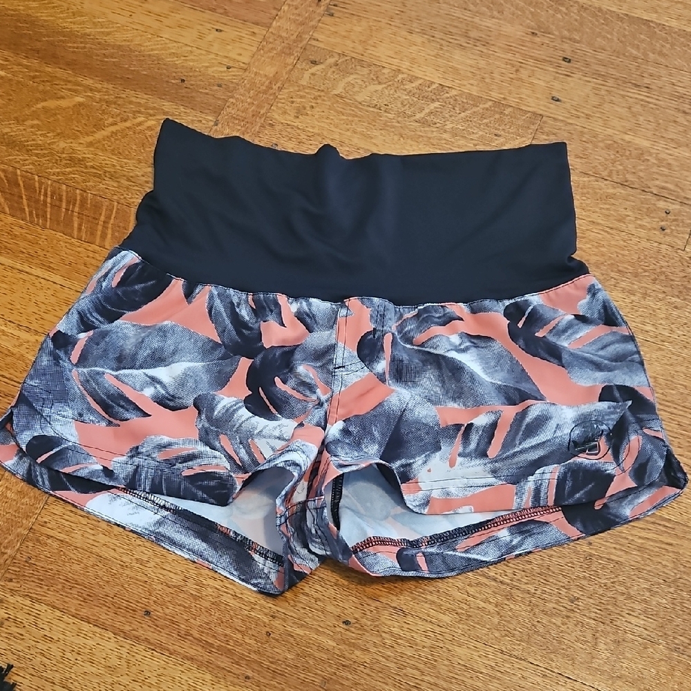 Body Glove Women's Black and Orange Patterned Shorts